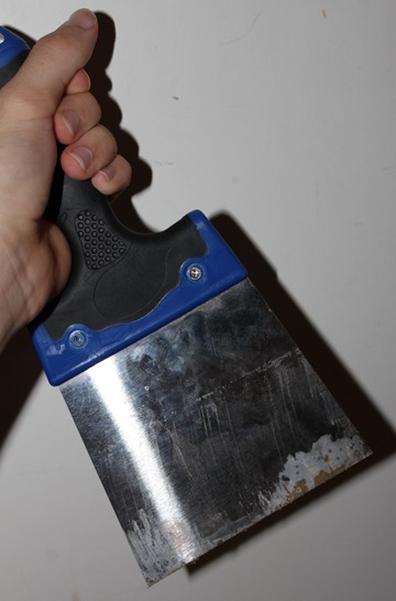 Spatule de bricolage servant à l'entretien des terrariums de phasme